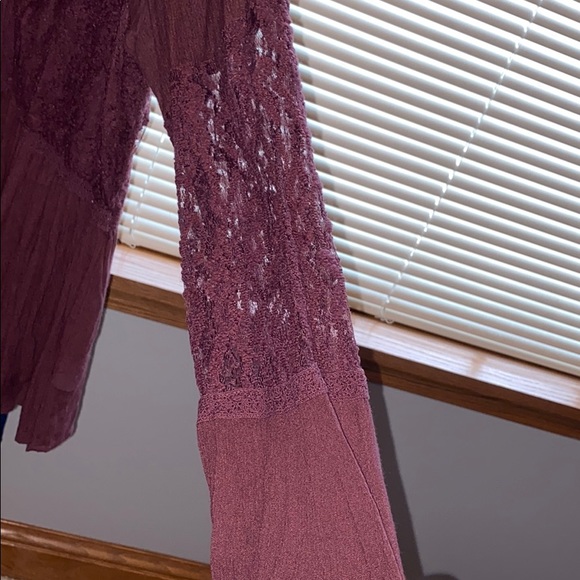 Long sleeve with lace - Picture 2 of 4